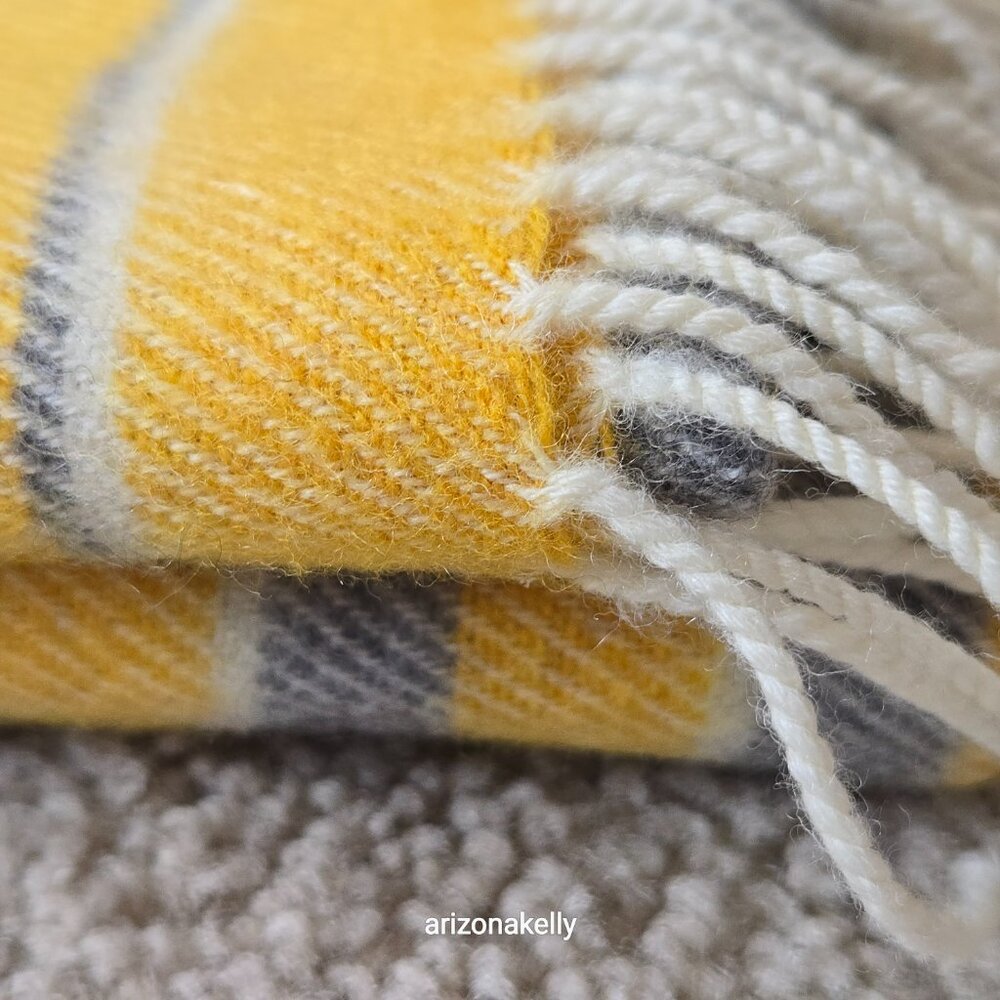 NWT McNutt Lambswool Scarf Donegal Ireland Yellow & Grey - Picture 13 of 14